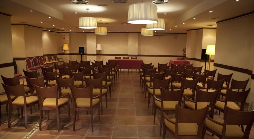 Imagen general del Hotel Cervantes, Linares. Foto 8