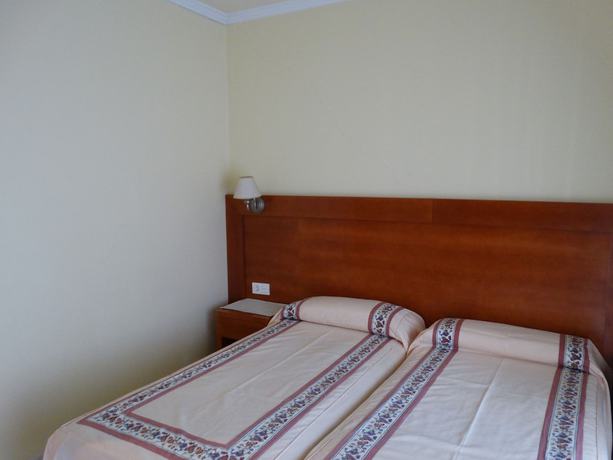 Imagen de la habitación del Hotel Cervantes, Sanxenxo. Foto 8
