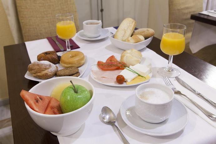 Imagen general del Hotel Cervantes, Sevilla. Foto 15