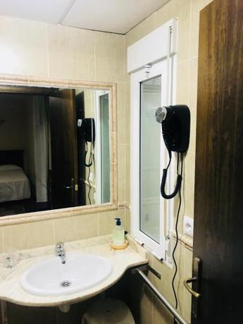 Imagen de la habitación del Hotel Cervantes, Zafra. Foto 5