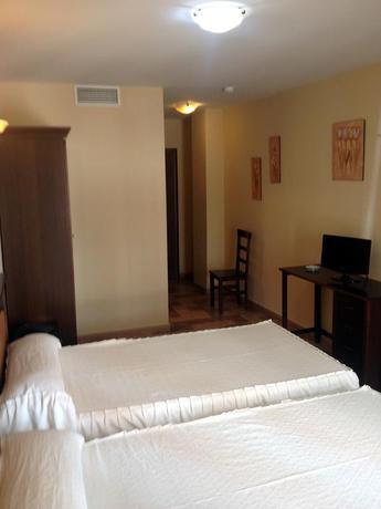 Imagen de la habitación del Hotel Cervantes, Zafra. Foto 7