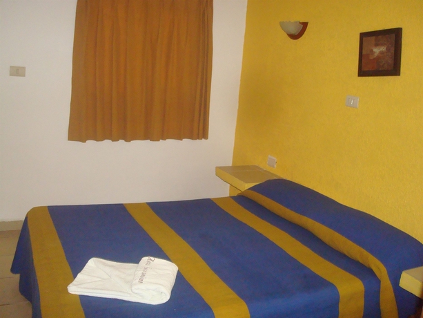 Imagen de la habitación del Hotel Cervantino. Foto 3