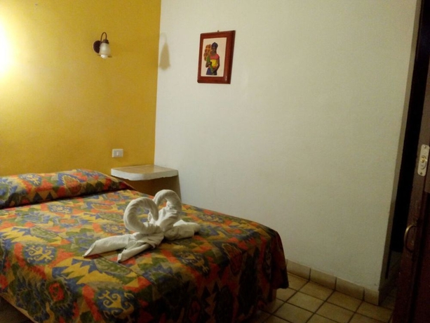 Imagen de la habitación del Hotel Cervantino. Foto 7