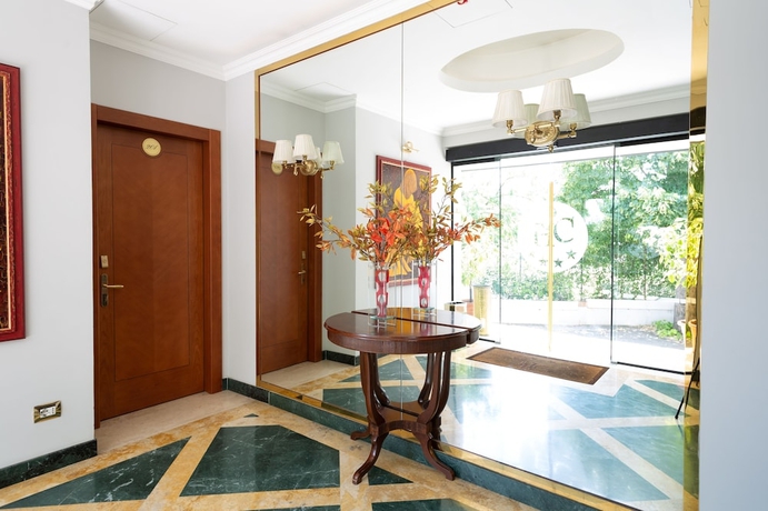 Imagen de los interiores del Hotel Cervara Park. Foto 18