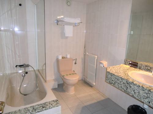 Imagen de la habitación del Hotel Cervol. Foto 7