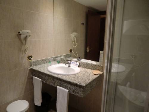 Imagen de la habitación del Hotel Cervol. Foto 9