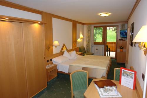 Imagen de la habitación del Hotel Cesa Tyrol. Foto 10