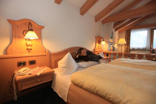 Imagen de la habitación del Hotel Cesa Tyrol. Foto 11