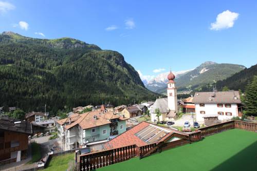Imagen de la habitación del Hotel Cesa Tyrol. Foto 12