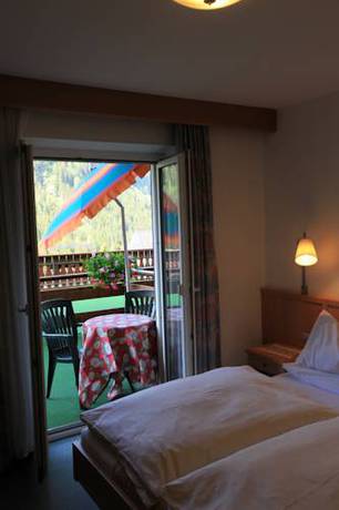 Imagen de la habitación del Hotel Cesa Tyrol. Foto 16