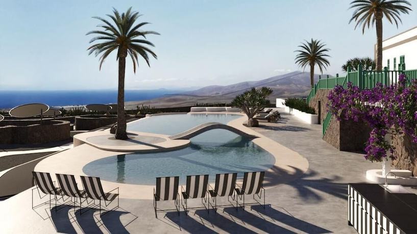 Imagen de la piscina del Hotel Cesar Lanzarote. Foto 11