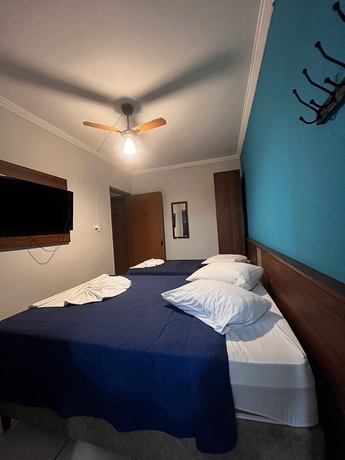 Imagen de la habitación del Hotel Cesar Nogueira. Foto 3