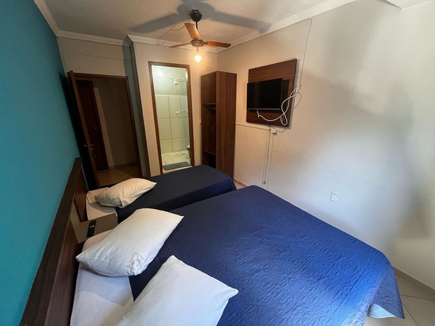 Imagen de la habitación del Hotel Cesar Nogueira. Foto 7