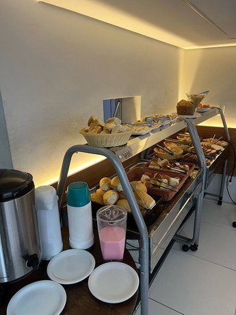 Imagen del bar/restaurante del Hotel Cesar Nogueira. Foto 2