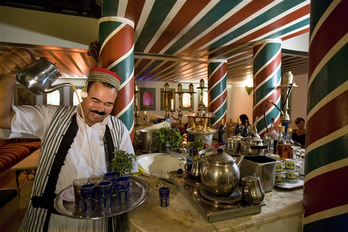 Imagen del bar/restaurante del Hotel Cesar Thalasso. Foto 3