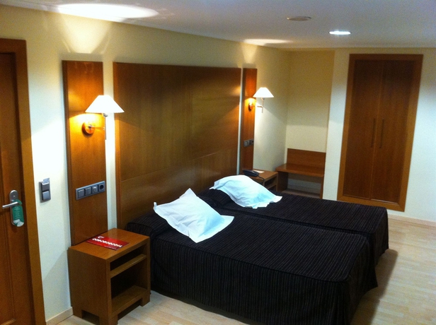 Imagen de la habitación del Hotel Cesaraugusta. Foto 5