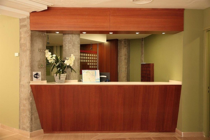Imagen de los interiores del Hotel Cesaraugusta. Foto 12