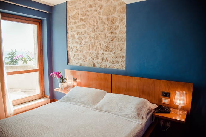 Imagen de la habitación del Hotel Cesare. Foto 17