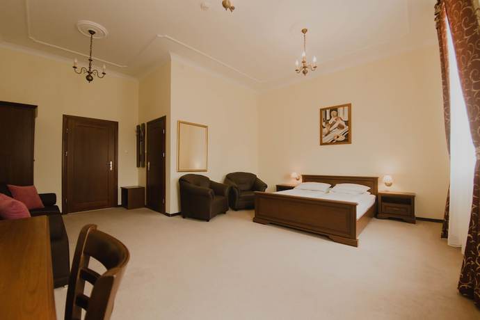 Imagen de la habitación del Hotel Cesarski. Foto 10