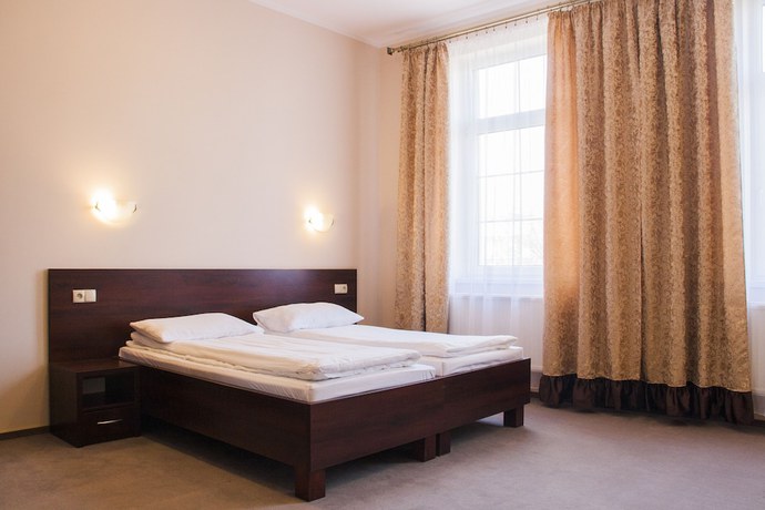 Imagen de la habitación del Hotel Cesarski. Foto 15