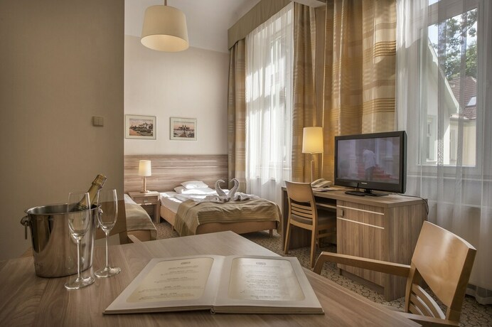 Imagen de la habitación del Hotel Cesarskie Ogrody. Foto 16