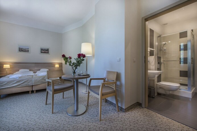 Imagen de la habitación del Hotel Cesarskie Ogrody. Foto 33