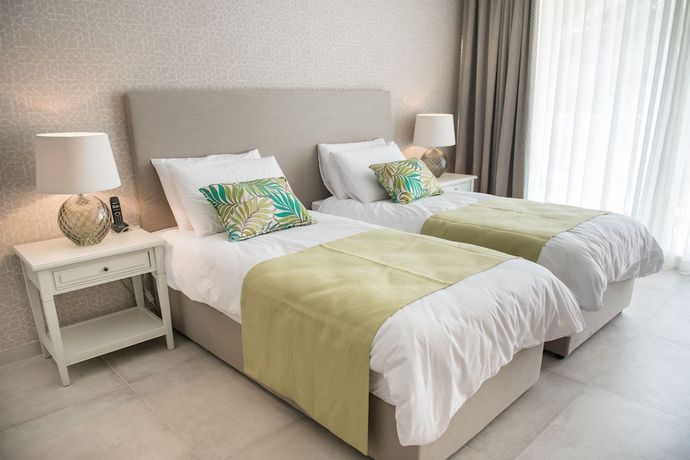 Imagen de la habitación del Hotel Cesca Boutique. Foto 15