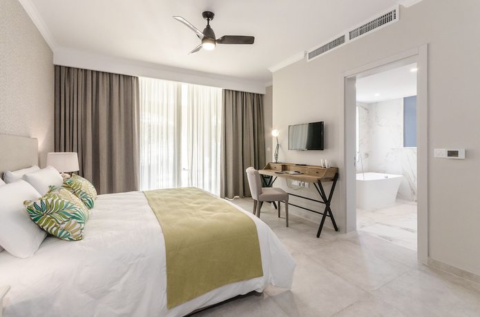 Imagen de la habitación del Hotel Cesca Boutique. Foto 17