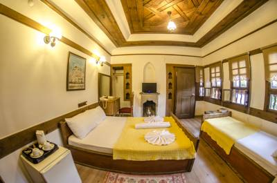 Imagen de la habitación del Hotel Cesmeli Konak. Foto 8