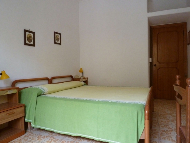 Imagen de la habitación del Hotel Cesotta. Foto 7