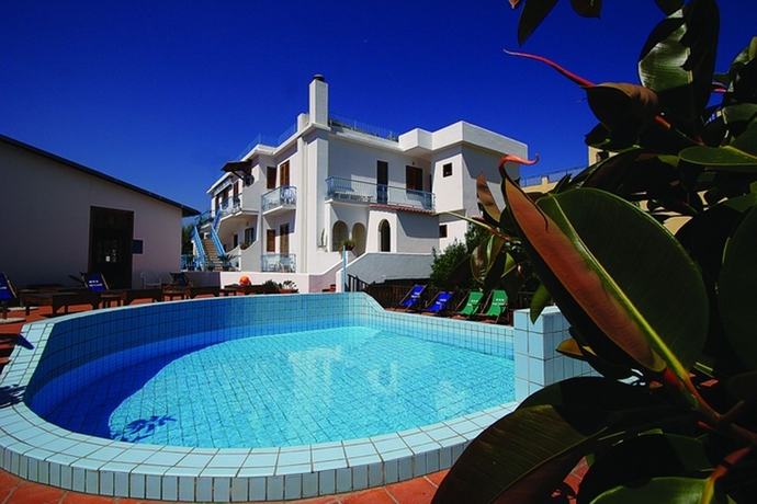 Imagen general del Hotel Cesotta. Foto 1