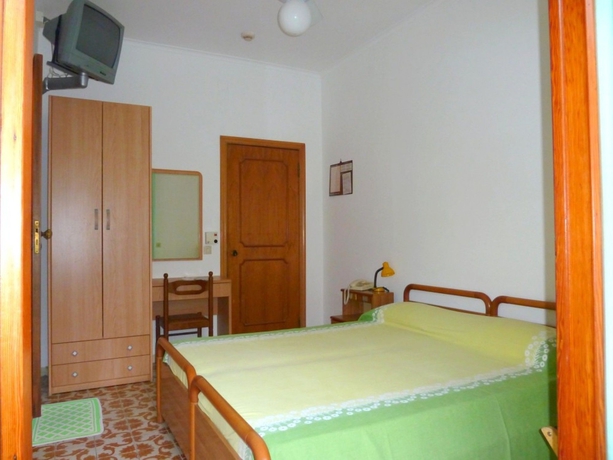 Imagen de la habitación del Hotel Cesotta. Foto 8