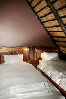 Imagen de la habitación del Hotel C'est Si Bon. Foto 8