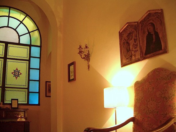 Imagen de los interiores del Hotel Cestelli. Foto 17