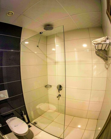 Imagen de la habitación del Hotel Cetin Prestige Resort. Foto 31