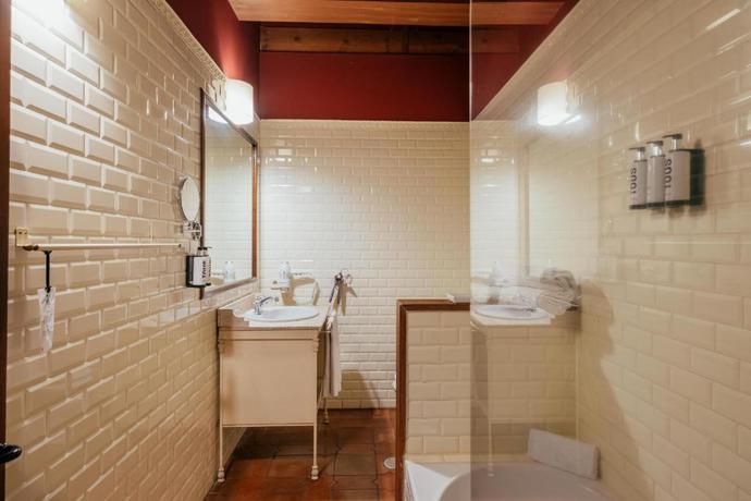 Imagen de la habitación del Hotel Cetina Palacio Ayala Berganza. Foto 4