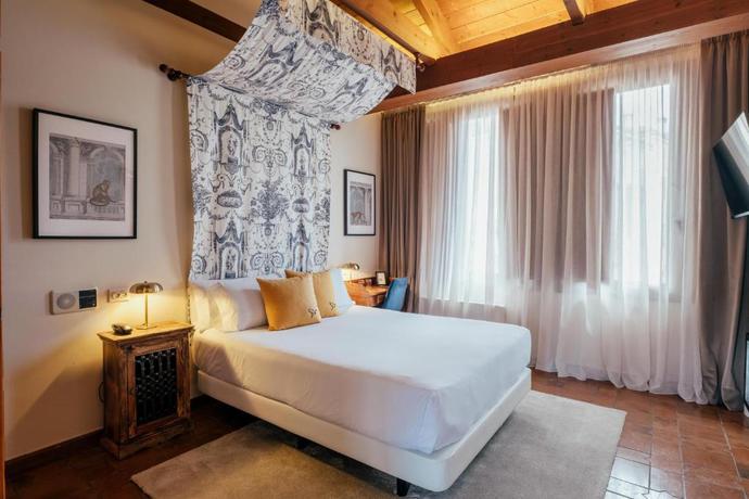 Imagen de la habitación del Hotel Cetina Palacio Ayala Berganza. Foto 8