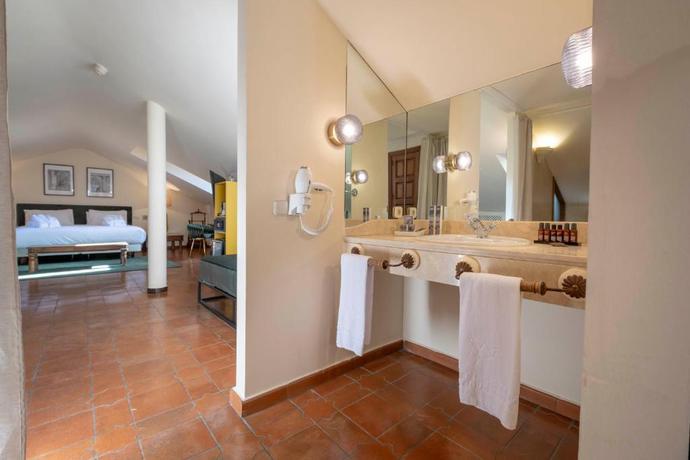 Imagen de la habitación del Hotel Cetina Palacio Ayala Berganza. Foto 10