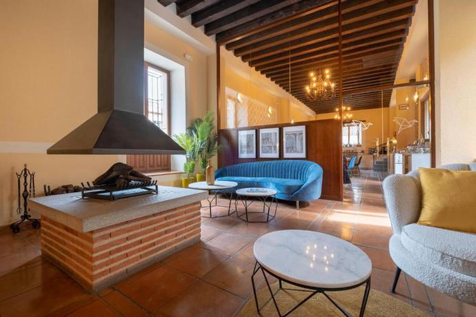 Imagen de los interiores del Hotel Cetina Palacio Ayala Berganza. Foto 11
