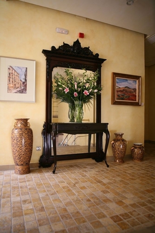 Imagen de los interiores del Hotel Cetina Palacio De Los Salcedo. Foto 8