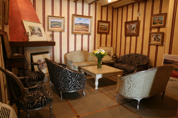 Imagen de los interiores del Hotel Cetina Palacio De Los Salcedo. Foto 10