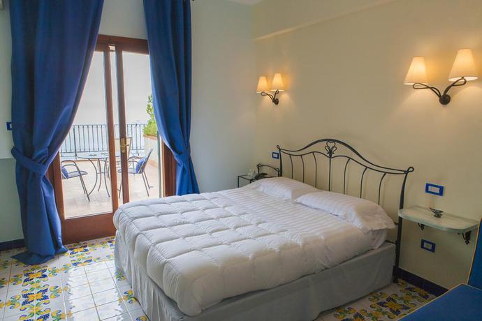 Imagen general del Hotel Cetus. Foto 7