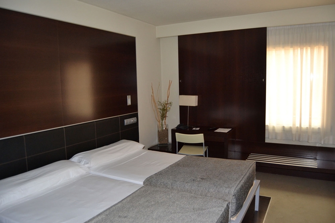 Imagen de la habitación del Hotel Ceuta Puerta de Africa. Foto 9