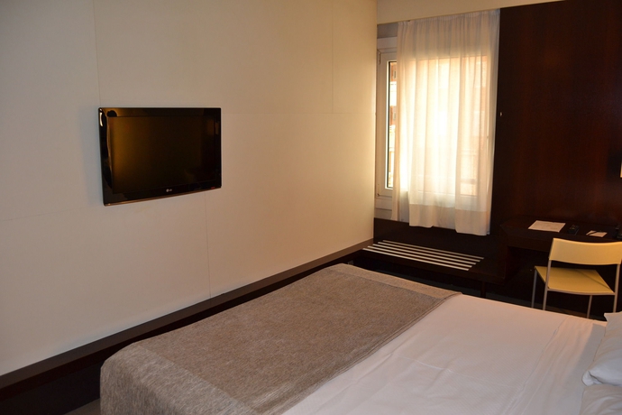 Imagen de la habitación del Hotel Ceuta Puerta de Africa. Foto 12