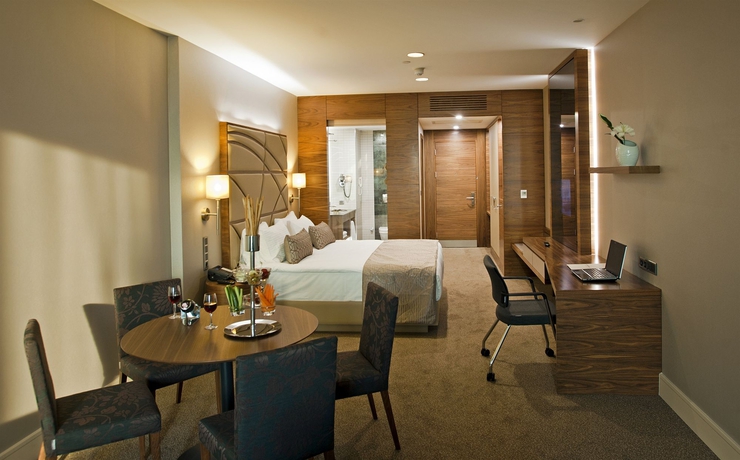 Imagen de la habitación del Hotel Cevahir Istanbul Asia. Foto 6