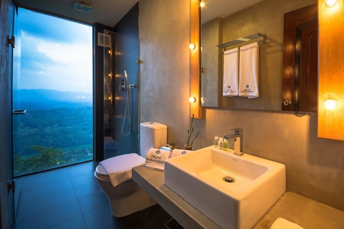 Imagen de la habitación del Hotel Ceyloni Panorama Resort. Foto 11