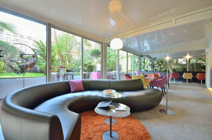 Imagen de los interiores del Hotel Cezanne. Foto 13