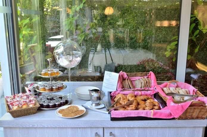 Imagen del bar/restaurante del Hotel Cezanne. Foto 5