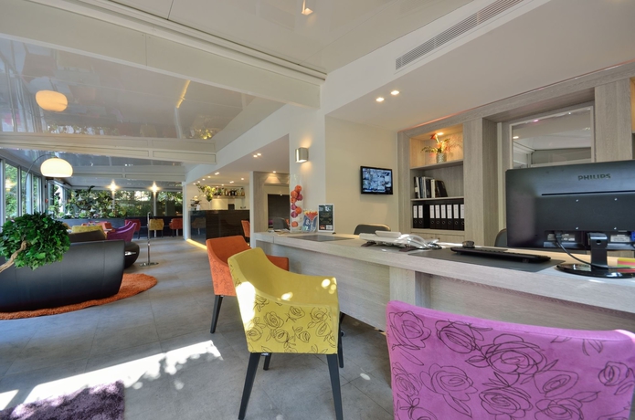 Imagen de los interiores del Hotel Cezanne. Foto 14