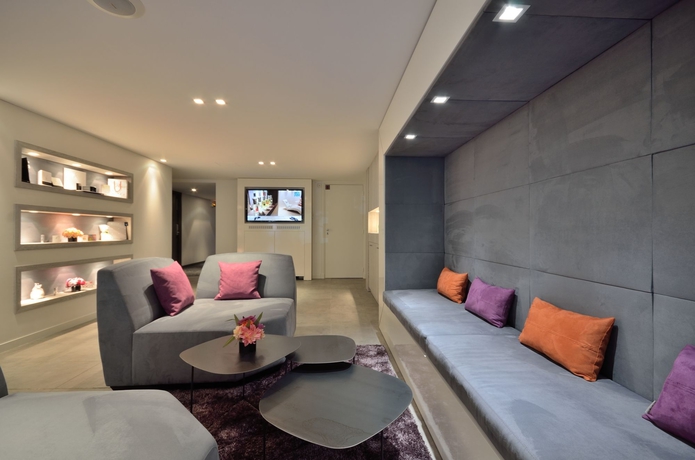 Imagen de los interiores del Hotel Cezanne. Foto 15